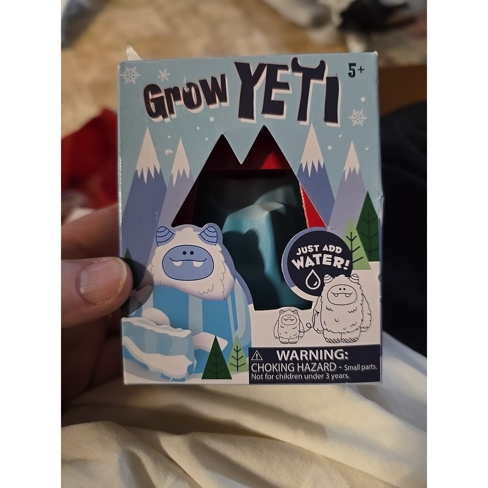 Grow Yeti by Toysmith- Just Add Water and it Grows 3x its Size NIB 5+ 6913KO